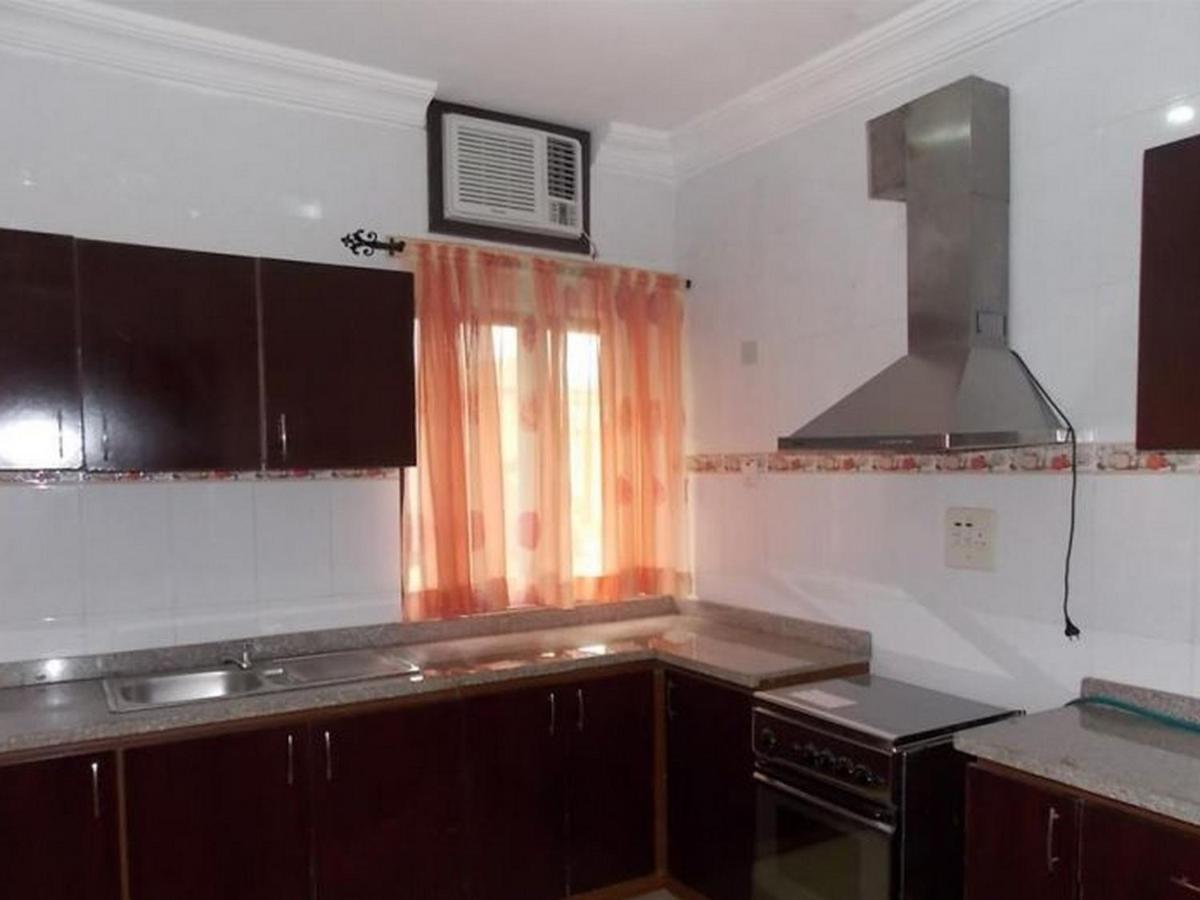 Room In Lodge - Ambience Hotels Abujahome For Leisure And Business Travellers מראה חיצוני תמונה